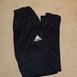 Adidas joggers👟